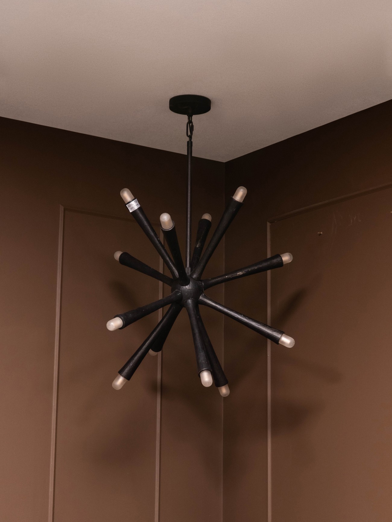 Arren 12 Arm Chandelier hover image