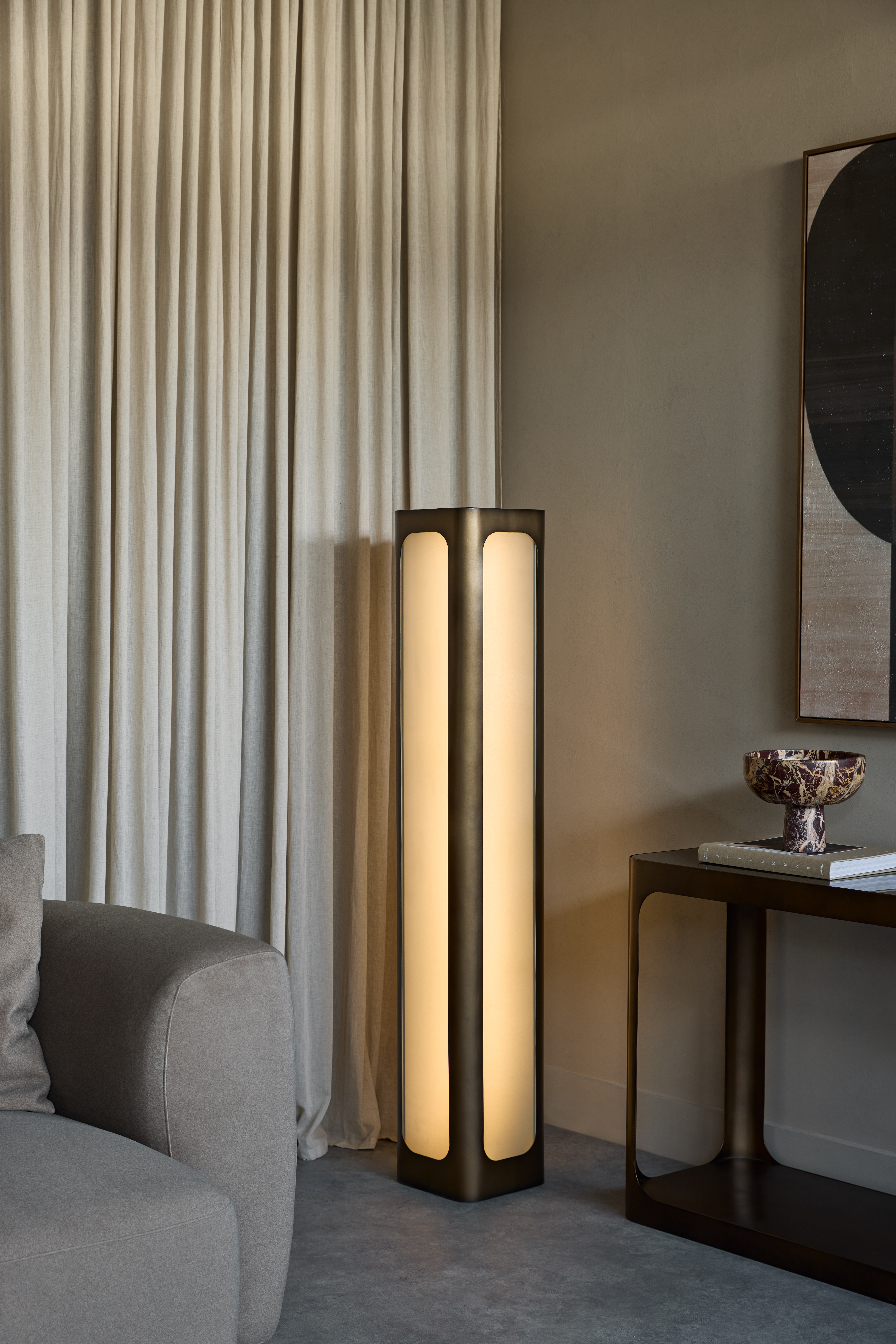 Thorpe Floor Uplighter